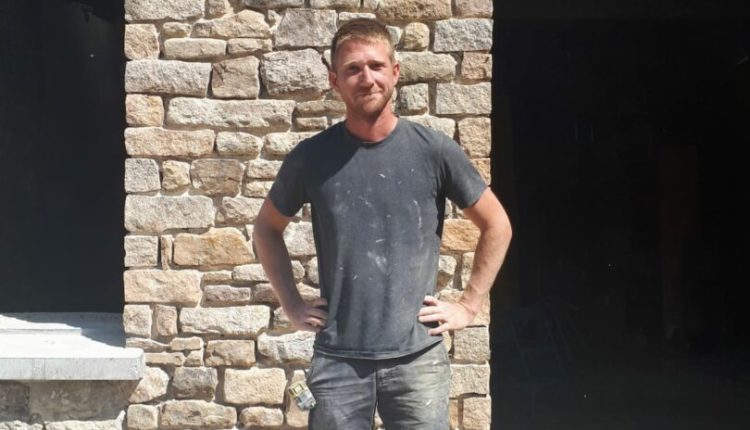 7c7210ad-1483-4aa5-ae7e-e2a472c3b14d-810×1079