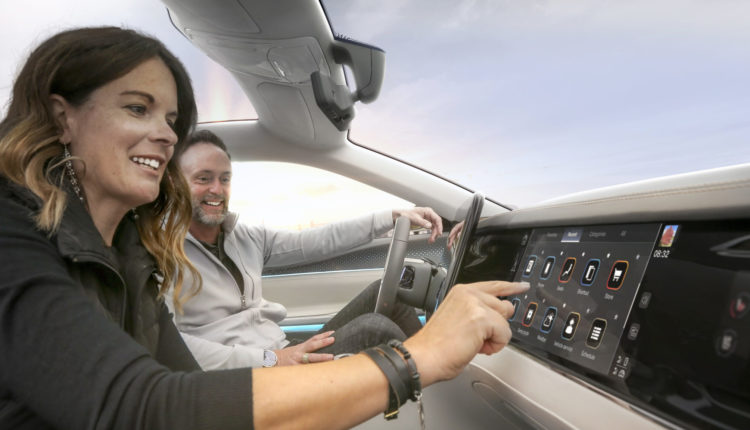 Stellantis_Foxconn_Mobile_Drive-2048×1152