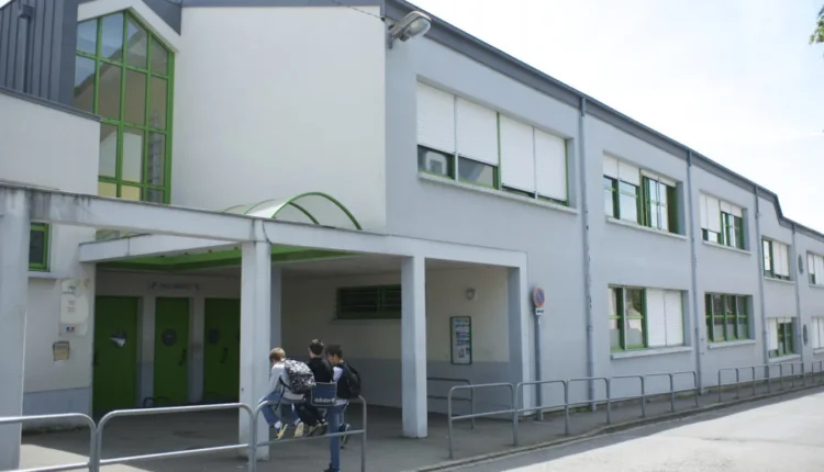 Collège Jean Monnet – Janzé.PNG
