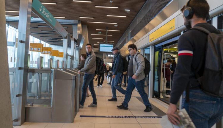 Lancement-de-la-ligne-B-du-metro-4-copie-1536×1025