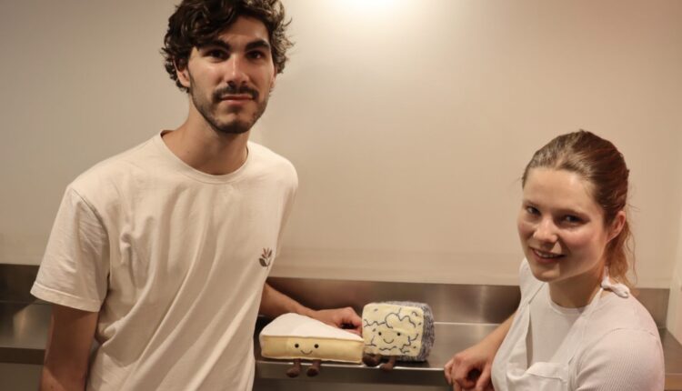 une1-11-1536×1213-1